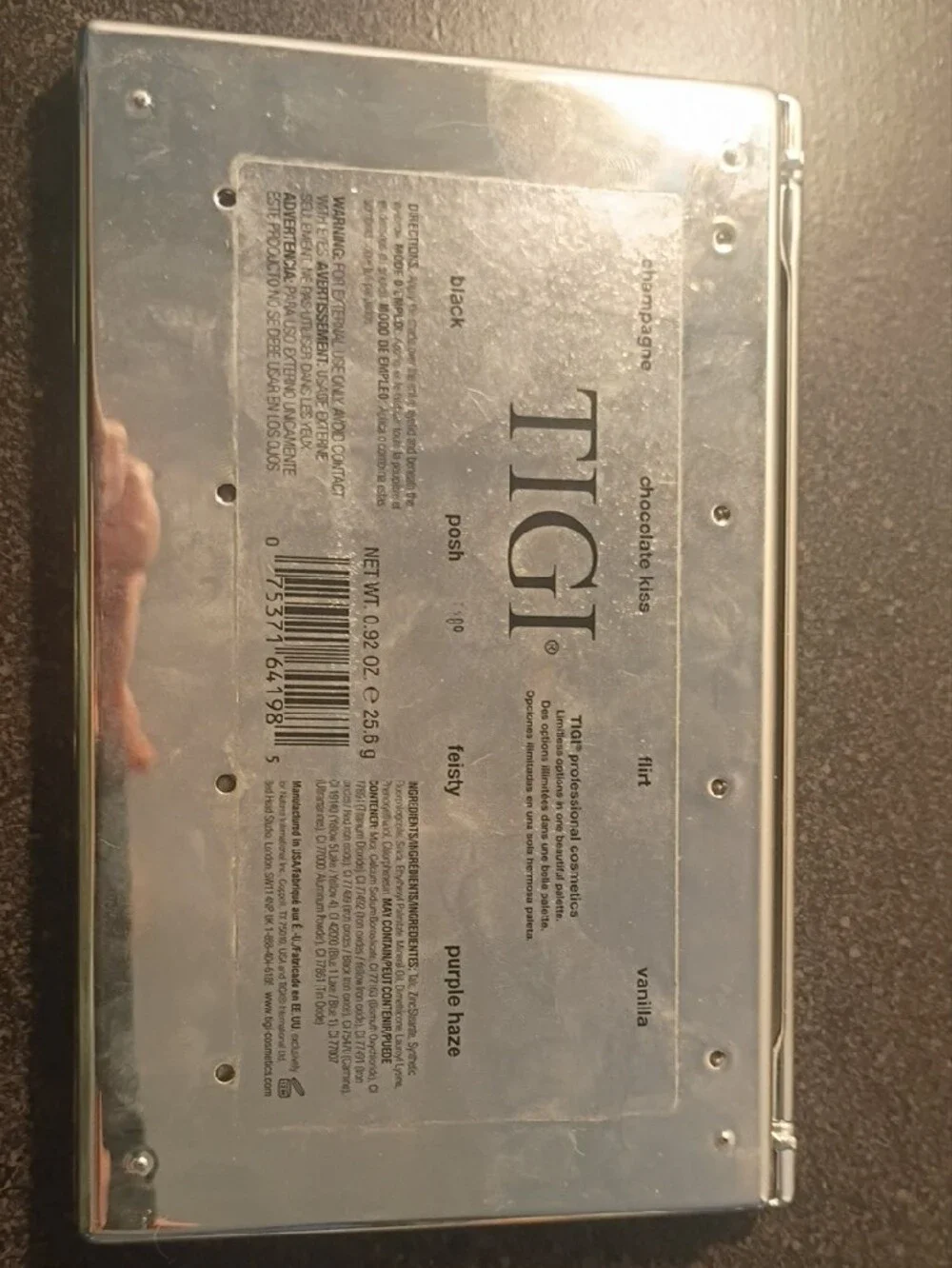 TIGI Eight-Shade Eyeshadow Palette in Green, Gold, Purple, Brown